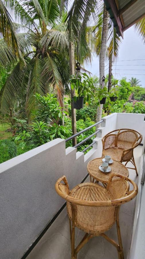 Bed and Breakfast E Seven House Dikwella Sur Exterior foto